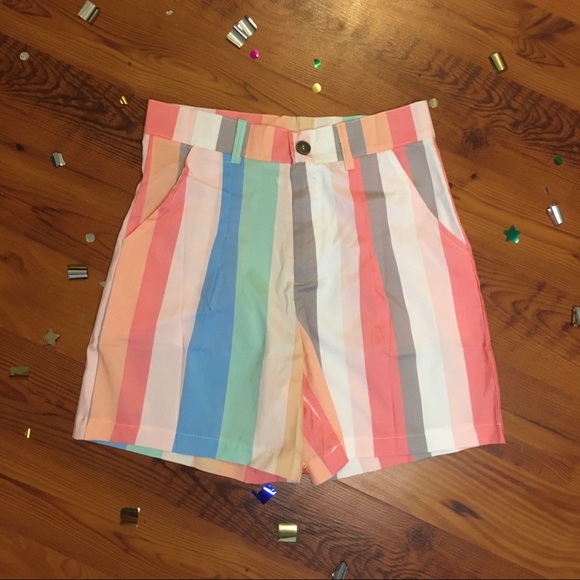 Striped causal summer shorts with button & zipper - Picture 4 of 4